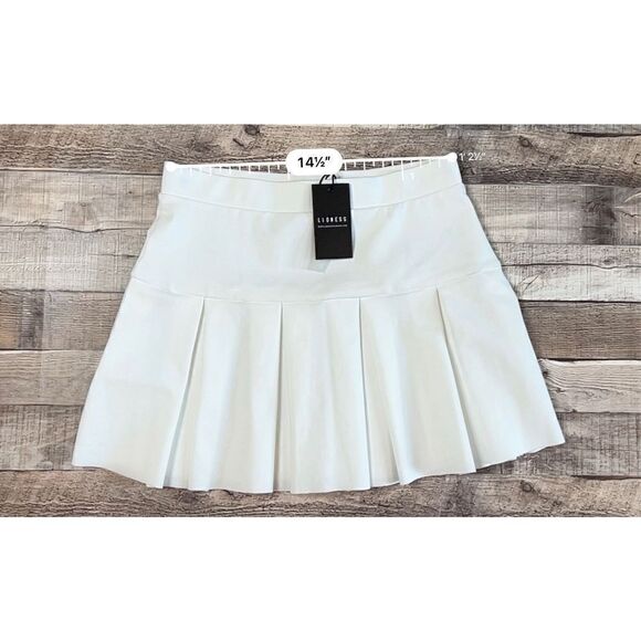 Lioness Rescue Me White Pleated Knit Mini Retro Skirt LARGE Cruise Cottagecore - Picture 7 of 10